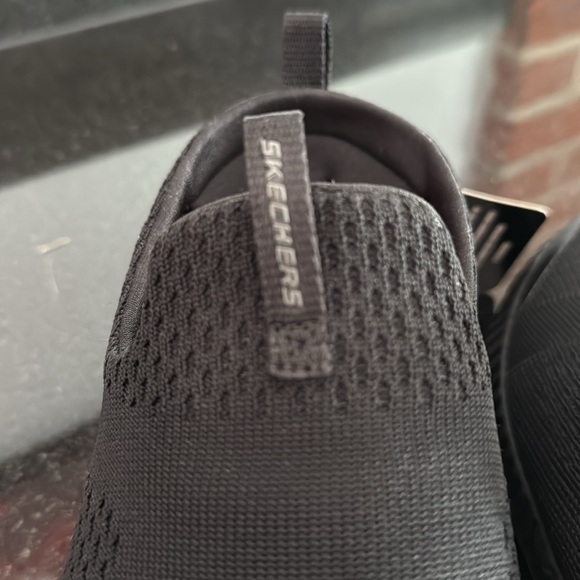 Skechers slip resistances, Size 7 men’s. Womans 9 - Picture 6 of 10